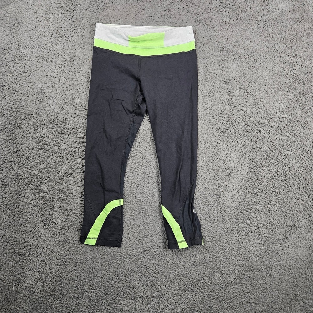 Lululemon Black Neon Green Stripe Capri Leggings Women's Size 26"‎ Athleisure